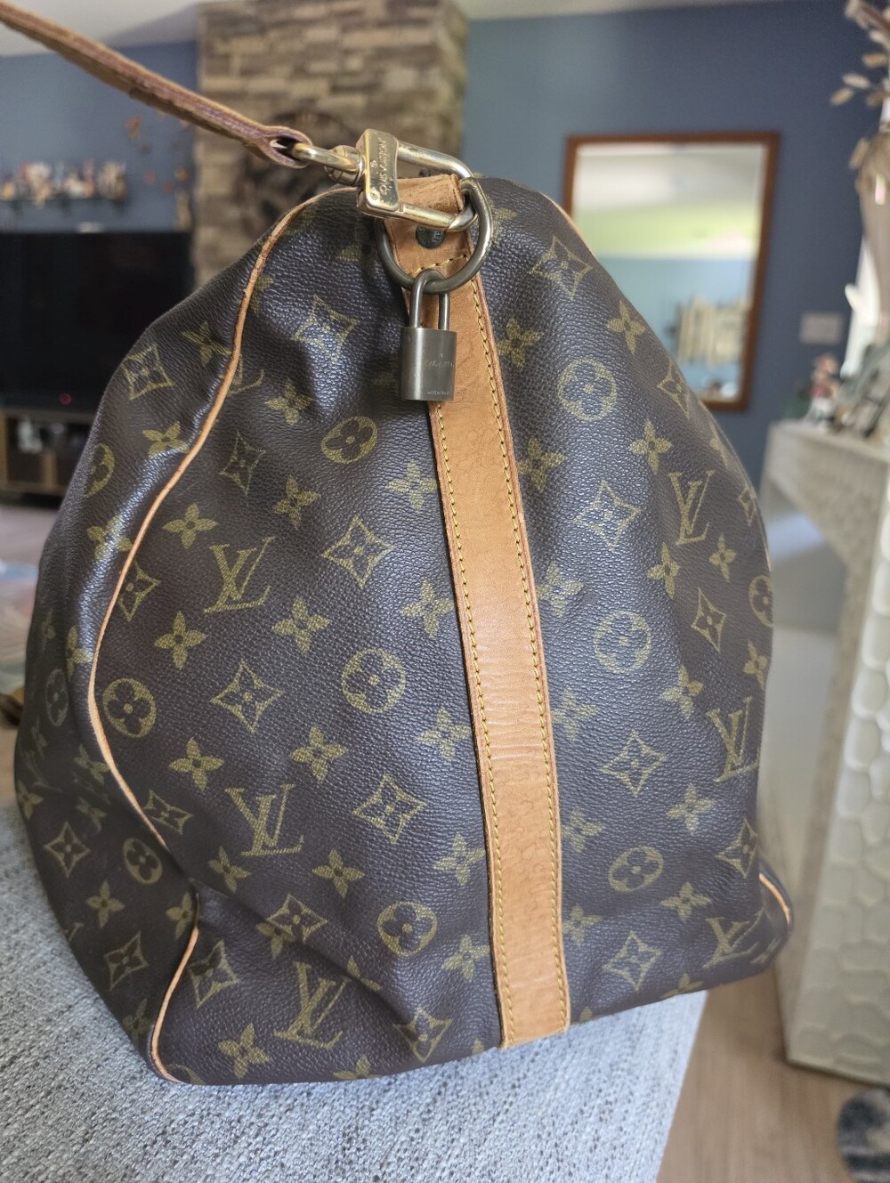 Louis Vuitton Monogram Canvas Duffel Bag in Brown and Tan - Picture 7 of 15